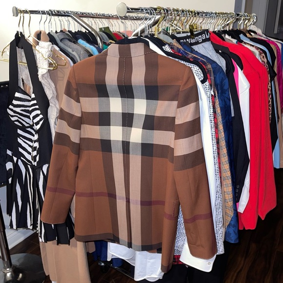 Burberry Sidon Jacket in Dark Birch Brown Check - Picture 9 of 15